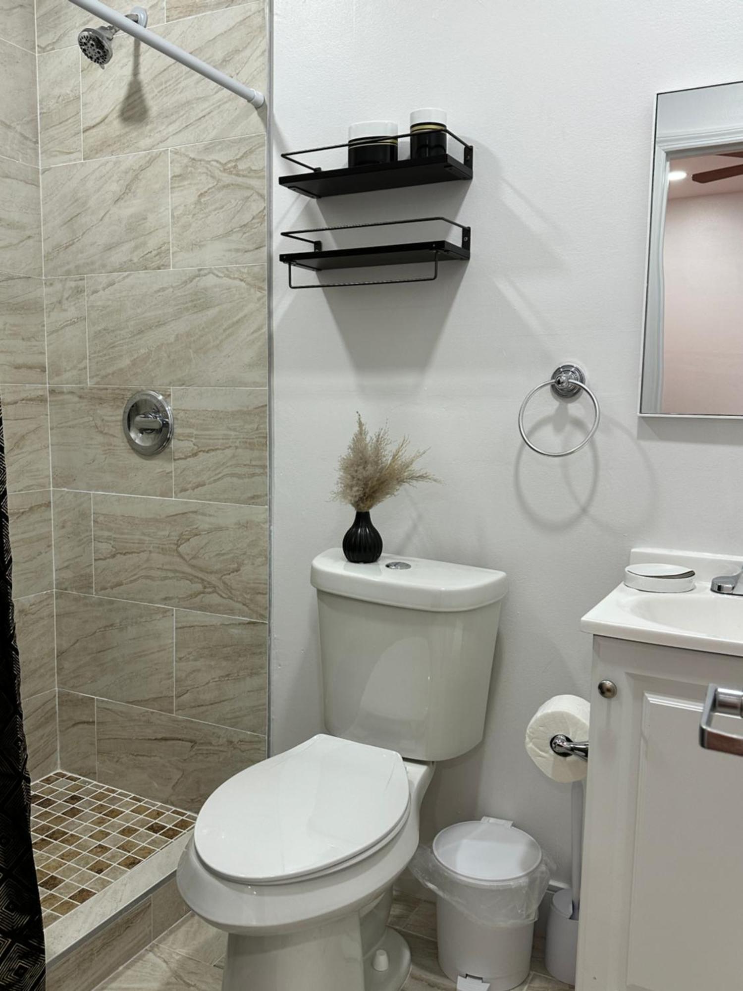 Cozy And Centric Apartment Cape Coral Luaran gambar