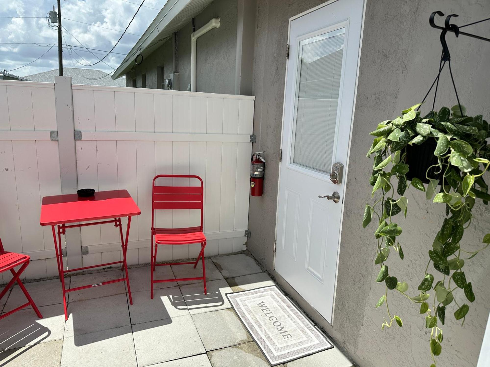 Cozy And Centric Apartment Cape Coral Luaran gambar